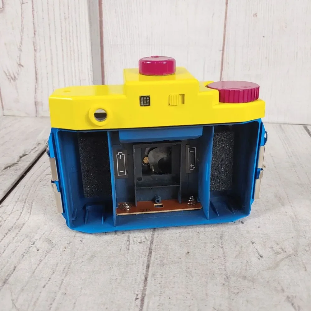 PARTS ONLY, Lomography Holga 120 CFN Film Camera - Color Rainbow Pink - UNTESTED